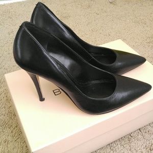 BCBG pumps